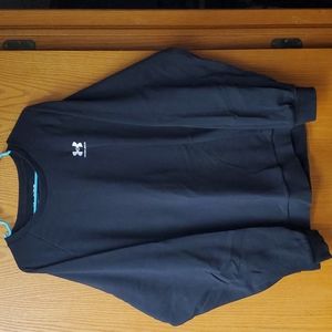 UA crew neck